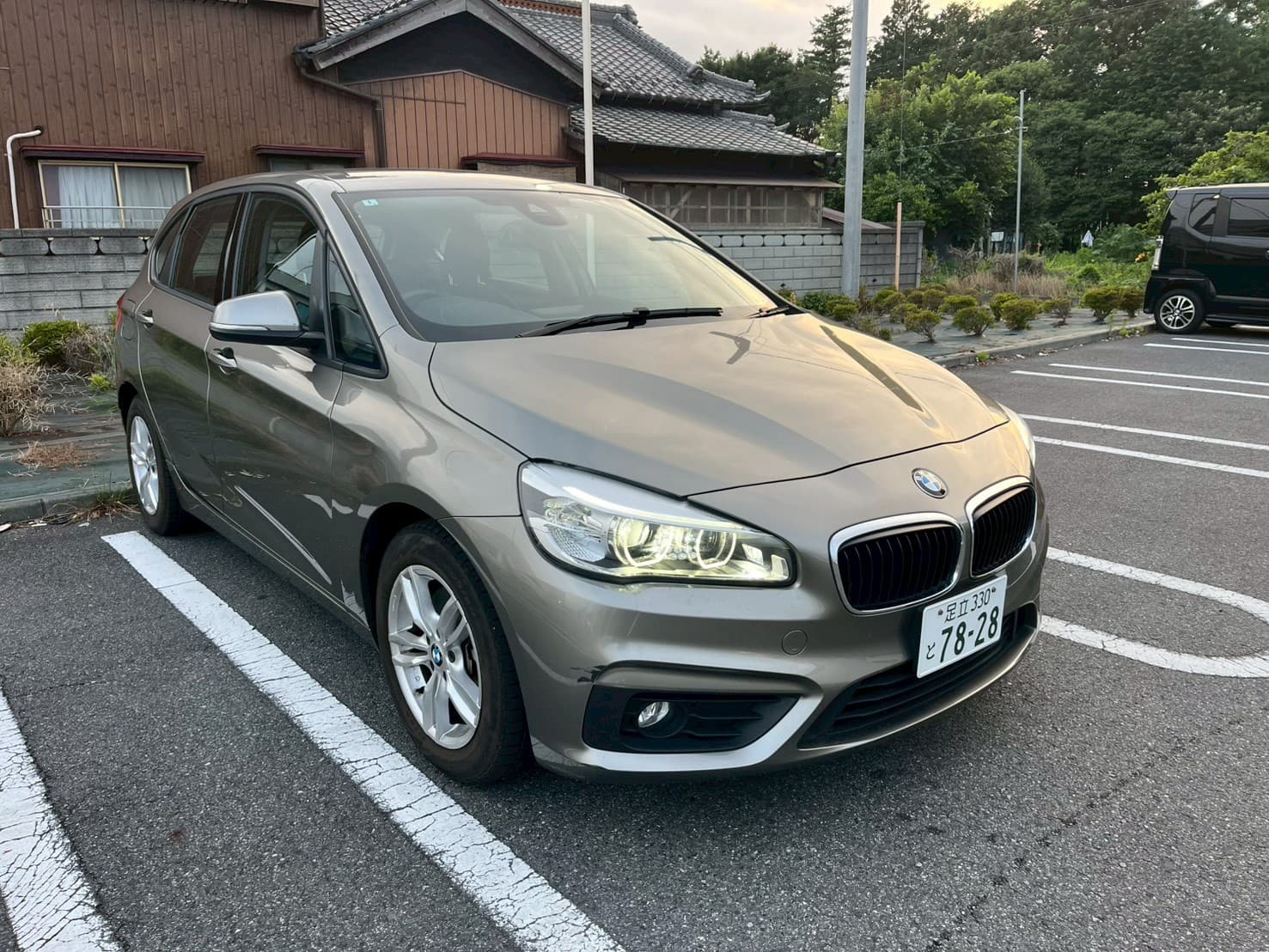 BMW218i